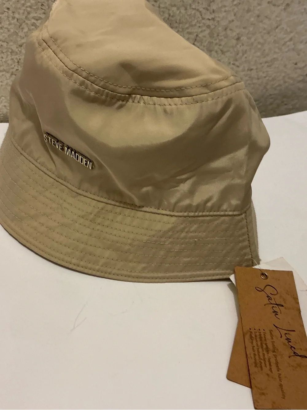 Steve Madden Tan Nylon Bucket Hat with Logo Pin One Size, Light Tan, NWT